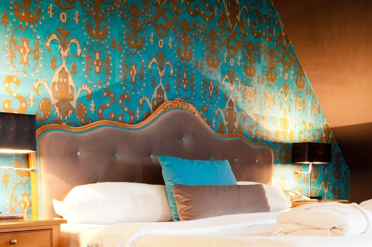 Friday Hotel Prague 4*,