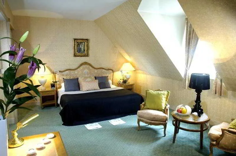 ****  Friday Hotel Prague Czech Republic